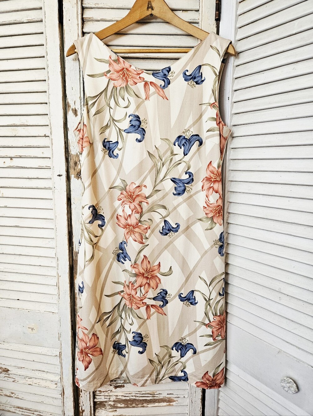 Vintage 90s Caribbean Joe Rayon Tailored Shift Dress Tan With Lily Print Medium